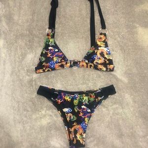 Black ring-linked bikini (dragon print)